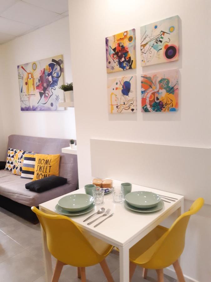 אליקאנטה The Yellow Corner Apartment מראה חיצוני תמונה